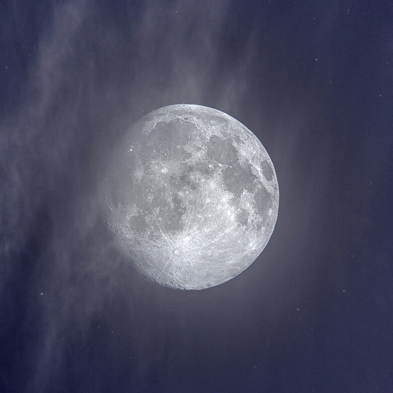Full Moon Yoga at The Moon Mercado